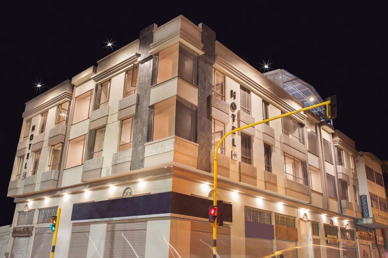 Hotel Plaza Carnaval Pasto Exteriör bild